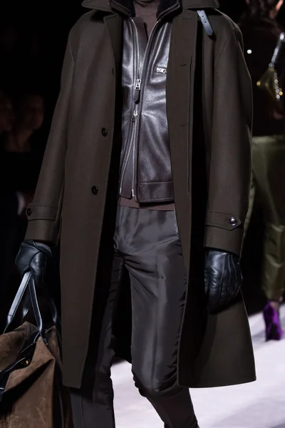 Look 53